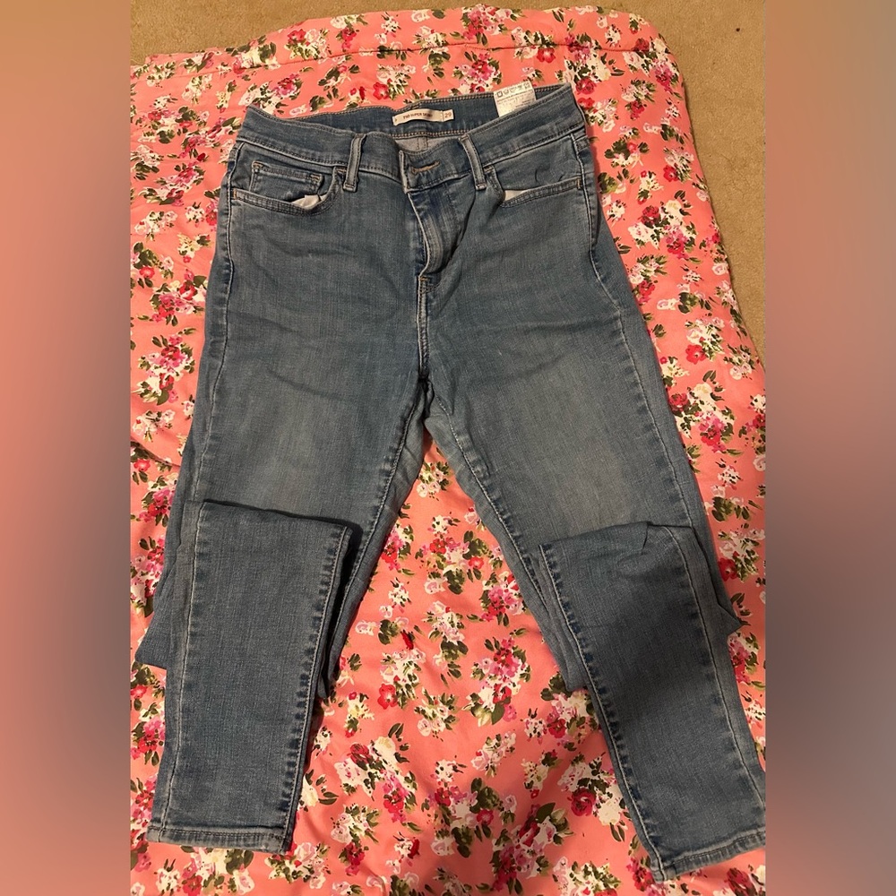 710 SUPER SKINNY LIGHT BLUE JEANS W29 L30.